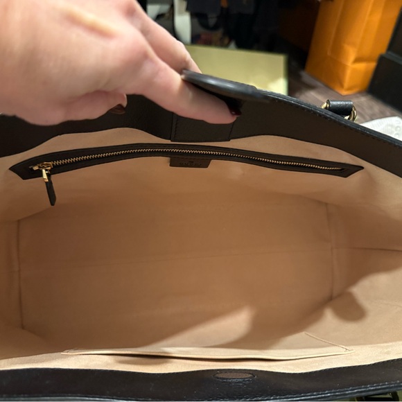 Authentic Gucci Black Tote Bag with Green and Red Stripe, includes organizer - Picture 3 of 7